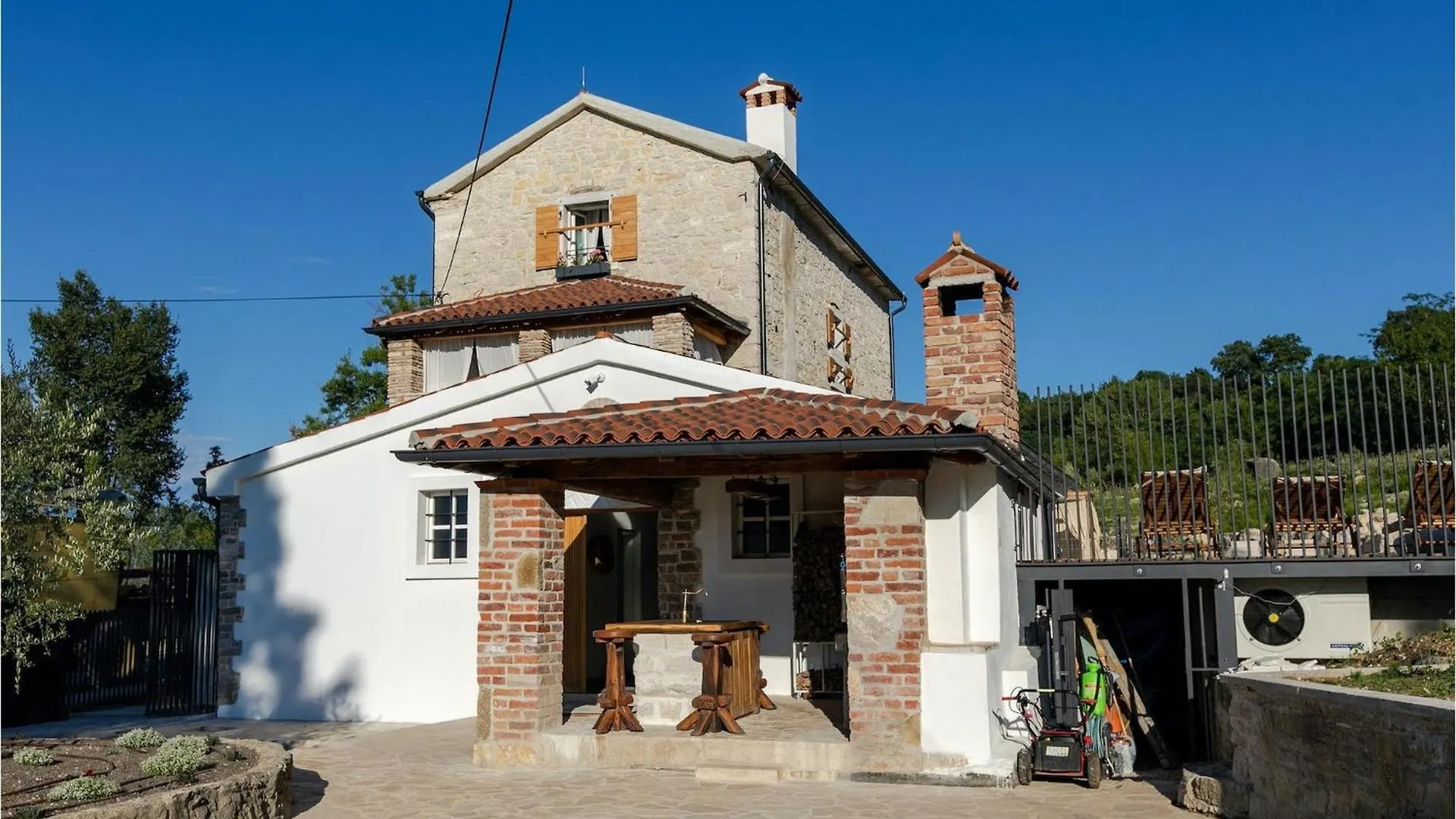 Villa Blazeni Miroslav Bulesic Vranje Selo Croatia