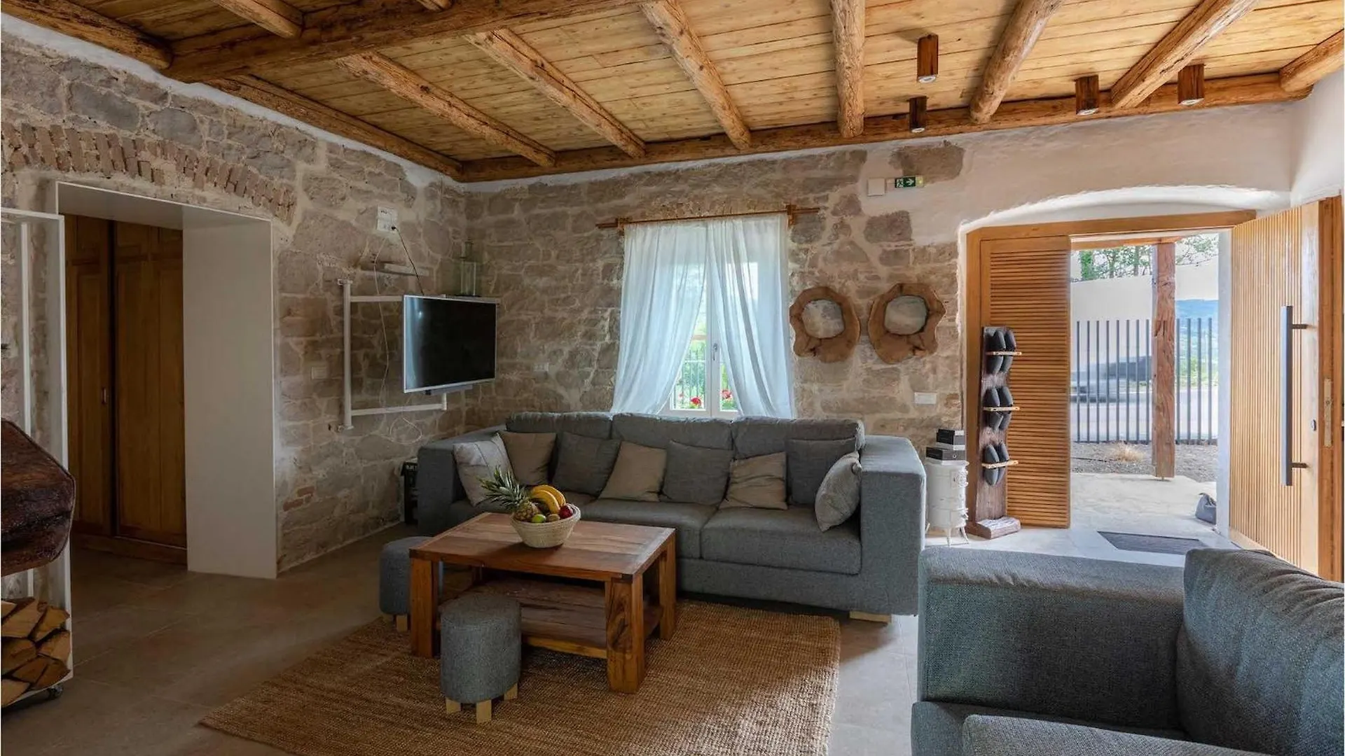 Holiday home Villa Blazeni Miroslav Bulesic Vranje Selo Croatia